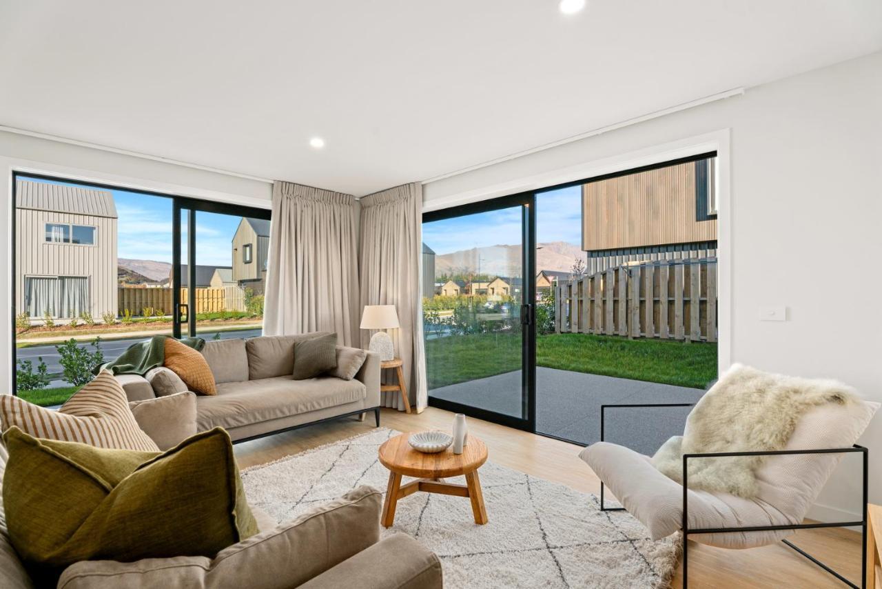 Wanaka Wonder - Wanaka Holiday Home Bagian luar foto